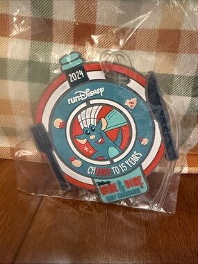 Disney RunDisney Wine & Dine 2024 Luggage Tag